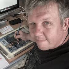 David W. J. Lloyd (@DayTripArt)