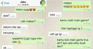 Semoga setelah membaca sindiran ini, kekasihmu sadar kalau sikapnya yang cuek membuat hubungan kalian semakin menjauh. Kata Kata Bijak Untuk Cowok Cuek