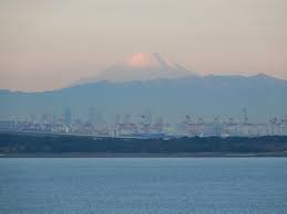 Mt Fuji Can Be Seen In The Distance Zoomed In With Camera Here But Can Only Be Seen On Very Clear Days Picture Of Hilton Tokyo Bay Maihama Tripadvisor