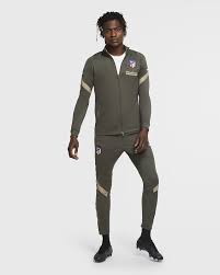 Zeige 1 bis 20 (von 20 artikeln). Atletico De Madrid Strike Strick Fussball Trainingsanzug Fur Herren Nike De