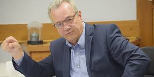 Javascript is required for the selection of a player. Mpp Randy Hillier S Sons Involved In Perth Pub Mask Dispute That Led To Charges Toronto Com