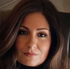 Al Pacino and Tom Hanks are fighting for a Oscar which one do you think is  going to win I pick Al