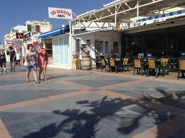 Casa juan é um local no meio das ruelas de torremolinos que ocupa cerca de 5 edifícios. Playa Carihuela Picture Of Casa Juan Los Mellizos Torremolinos Tripadvisor