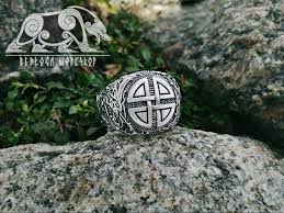 Viking Shield Knot Ring Viking Ring Ringerike Style Ring Sterling Silver Ring Viking Deer Ring Scandinavian Norse warriors had large round shields. viking shield knot ring viking ring ringerike style ring sterling silver ring viking deer ring scandinavian norse ring viking jewelry 2