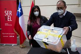 La mañana de este lunes, medios internacionales destacaron los el presidente de venezuela, nicolás maduro, celebró los resultados de las últimas elecciones de chile. Elecciones Chile Chile Inicia Un Cambio De Era Con La Eleccion De Los Redactores De Una Nueva Constitucion Internacional El Pais