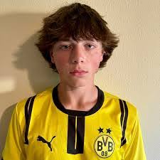 Aidan Pearson's Instagram, Twitter & Facebook