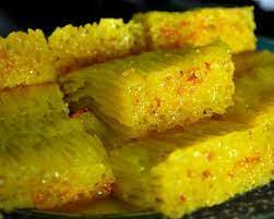 Nama bika ambon seakan memberikan asumsi tersendiri bahwa makanan tersebut berasal dari ambon. Facebook