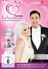 Erlebe noch einmal einige highlights der romantischen vermählungszeremonie von daniela katzenberger und lucas cordalis. Daniela Katzenberger Mit Lucas Im Hochzeitsfieber Limited Edition 3 Dvds Amazon De Daniela Katzenberger Lucas Cordalis Daniela Katzenberger Lucas Cordalis Dvd Blu Ray