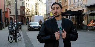 Explore tweets of eko fresh @ekofreezy on twitter. Interview Mit Kolner Rapper Eko Fresh Ich Kann Niemanden Bei Der Afd Verklagen Kolner Stadt Anzeiger
