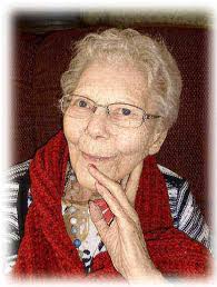 Rosella Mays's Instagram, Twitter & Facebook