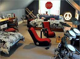 When your teen's room is finally organized, don't add a ton of stuff to it. 55 Modern And Stylish Teen Boys Room Designs Digsdigs