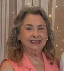 Remove wrinkles from neck in photo?