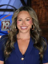 Ellis Byrd's Instagram, Twitter & Facebook