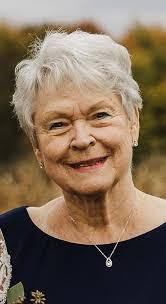 Carol Nardi's Instagram, Twitter & Facebook