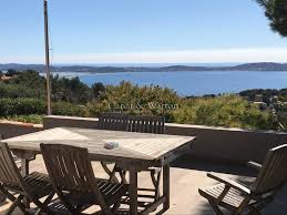 Hya Res Secteur Ra C Sidentiel Au Calme Absolu Pleine Vue Mer Villa De 200m2 Sa C Jour Salle A Manger De 50m2 Beaux Vo Belle Villa Immobilier Maison De Ville