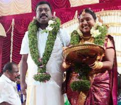 You can select an appealing yet reasonably priced. Jessie Gift Marriage Pictures Photos Filmibeat