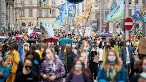 Die bewegung fridays for future will am freitag zehntausende menschen in ganz deutschland für mehr kli. Zuruck Auf Der Strasse Klima Demos In Wien Keine Jobs Auf Totem Planet Krone At