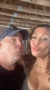 Lorrie Grazes (@featherlynn) • Instagram photos and videos