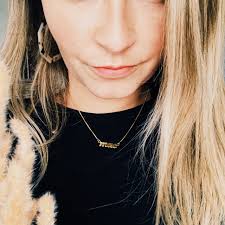 Collier Tiny Name, Collier de plaque signalétique, Collier de nom, Collier  de nom de police 10, Collier personnalisé, Collier de nom personnalisé