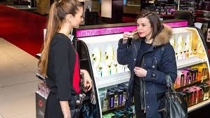 Sa singularité troublante fait de cette fragrance une liqueur dont on voudrait voler le secret. Sephora Et Nocibe S Engagent Dans Le Recyclage Des Flacons De Parfums