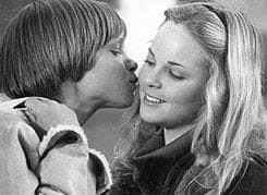 How to find Linda Mercer Young who grew up with James Eure?