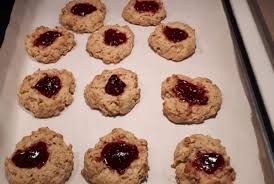 Recette Galettes Au Gruau Et A La Confiture Food Christmas Desserts Desserts