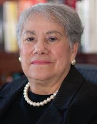 Anita Simonetti's Instagram, Twitter & Facebook