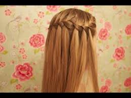Dès qu'elle sera un peu plus grande, apprenez à votre petite fille les bons réflexes et les règles de base. Tutoriel Tresse Cascade Francaise Coiffure Mariage Enfant Coiffure Petite Fille Coiffure Fillette Facile
