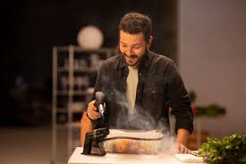 Someone called this is most likely the descendant hiei's arm as a awesome dragon tattoo on it, man is he circo. Pan Y Circo Diego Luna Realized Own Racism On Amazon Prime Series Indiewire