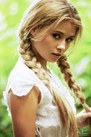 Kuum emo lühike seelik tüdruk märg suhu ja kui kuradi omatehtud paar. Pin By Brutus Brown On Portre Girl With Pigtails Beauty Beauty Girl