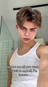 Who Voices Pox in Destroy All Humans?