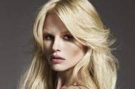 Nie chciała się rozebrać w "Top model", robi karierę!