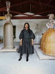 Welcome to the biggest and best fan page of si. Sculptor Simone Leigh Whose Ceramics Examine Black Female Subjectivity Will Represent The Us At The 2022 Venice Biennale