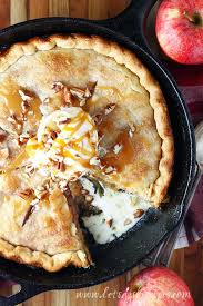 Cut 4 large pieces of foil about 10 long and divide apples between foil pieces. Quick Easy Skillet Apple Pie Let S Dish Recipes