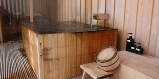 Die badezimmer sind so konzipiert, dass man sie mit einem duschkopf abbrausen kann. Japanische Badekultur Bauen Sudtirol