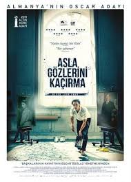Asla Gozlerini Kacirma Filmi Izle Turkce Altyazili Film Film Afisleri Sinema