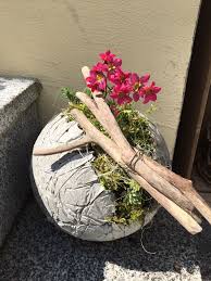 Diy Betonkugel Bepflanzt Bastelarbeiten Betonkugeln Deko