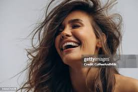 2.450.574 Mulheres Bonitas Stock Photos, High-Res Pictures, and Images -  Getty Images