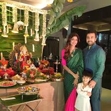 Raj kundra, kavita, shilpa shetty | photo credit: Kavita Kundra Instagram