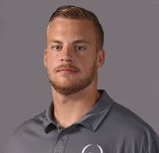 Erik Honig's Instagram, Twitter & Facebook