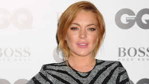 Lindsay lohan is heading to netflix this holiday season. Lindsay Lohan Drangt Auf Girls Club Fortsetzung Stars