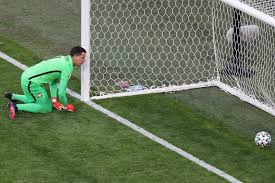 Stay up to date with soccer player news, rumors, updates, social feeds, analysis and more at fox sports. Hswfy Lps 4qdm