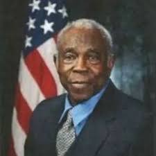 Edward Jolly's Instagram, Twitter & Facebook