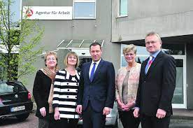 Die agentur für arbeit nürnberg bietet den bürgern und arbeitgebern der stadt verschiedene dienstleistungen rund um den arbeitsmarkt an. Laufer Arbeitsagentur Hat Eine Neue Chefin N Land