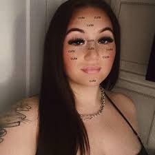 Can anyone recommend someone who does mobile spray tanning please?