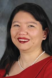 Mindy Clinton's Instagram, Twitter & Facebook