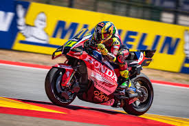 Kaio Esteves: "Moreira teve atuação de veterano e carregou Honda nas costas em Aragão"