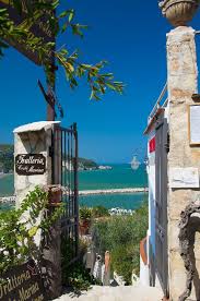 Playa Mediterranea En Peschici Italia Todo Sobre Apulia En Www Quieroitalia Com Bari Asp With Images Italy Travel Places To Travel Places To Go