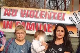 Se vede treaba ca nu ai gusturi grozave la barbati, dar la facut copil frumos si ingrozitor de destept dai clase. EÈ™ti VictimÄƒ A ViolenÈ›ei In Familie CiteÈ™te Cum Te PoÈ›i ApÄƒra PoliÈ›ia Poate Da Ordin De ProtecÈ›ie Provizoriu Monitorul De Vrancea