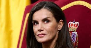 Đến lượt Hoàng gia Tây Ban Nha rung chuyển vì thông tin Hoàng hậu ngoại  tình với em rể